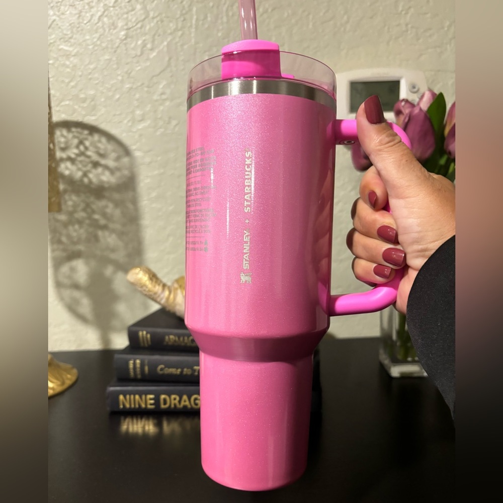 Starbucks x Stanley Winter Pink Limited Edition💖 NWT 🏷️